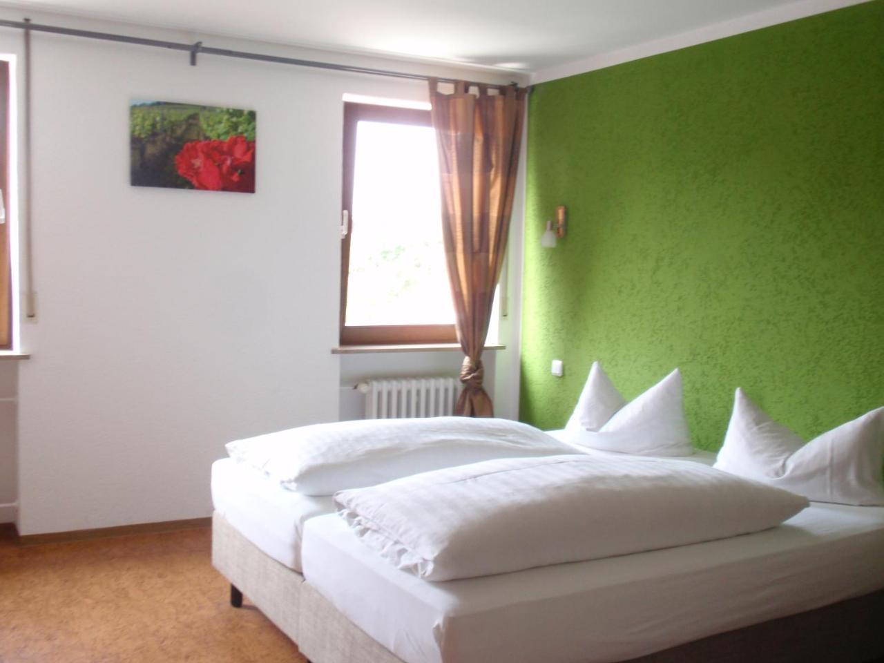 Weinhotel Goger Sand Exteriör bild